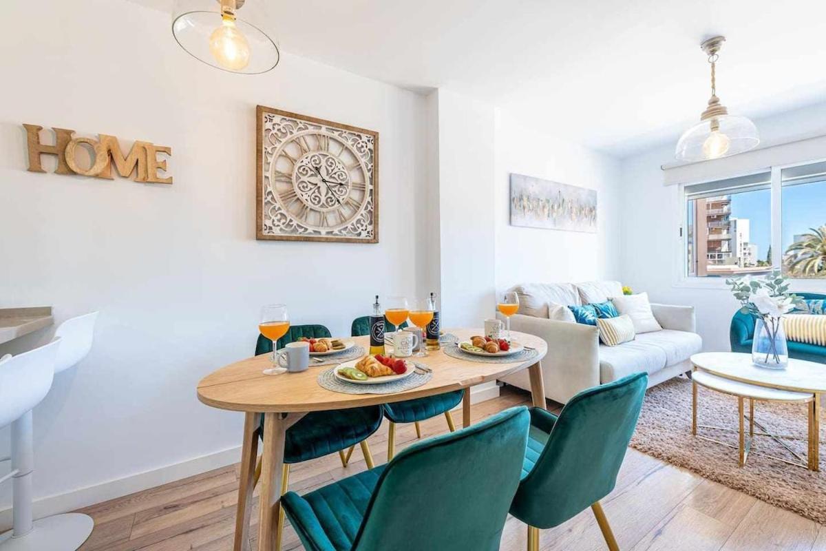 797 Holiday Rentals - Lujoso Apartamento En Arroyo Con Piscina Benalmadena Luaran gambar